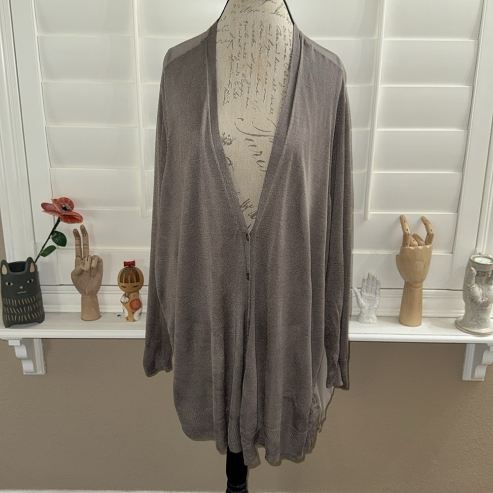 NIC+ZOE SILK CHIFFON BACK CARDY Mushroom